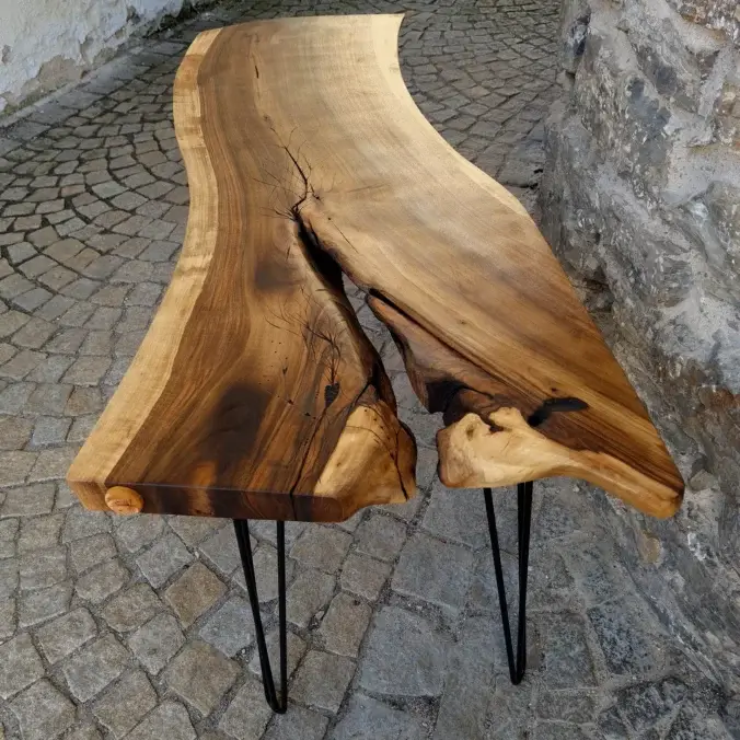 Výrobky ze dřeva z produkce Syt GALLERY / lavice ze dřeva